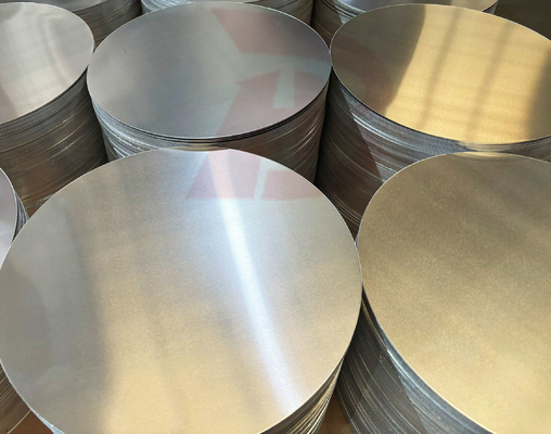 1 سری ورق دایره ای آلومینیوم رولینگ داغ ریختن رولینگ فرآیند آینه پردازش تولید کنندگان به طور مستقیم فروخته