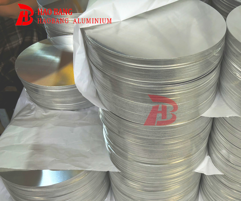 سطح پوشش داده شده B209 ASTM 3003 8011 1050 1100 1060 دایره های دیسک های آلومینیومی برای نان استیک
