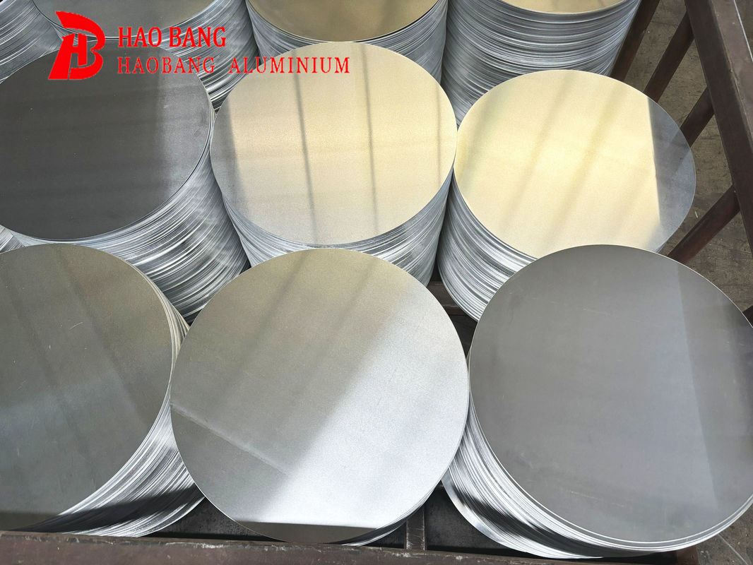 سطح صاف دیسک آلومینیوم سطح بالا 1050 1060 3003 آلیاژ، 0.3 ′′ 6mm ضخیم، اندازه سفارشی آلومینیوم خالی برای پوشش لامپ و گلدان