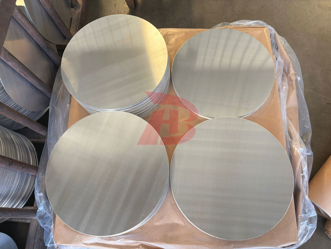 سطح صاف دیسک آلومینیوم سطح بالا 1050 1060 3003 آلیاژ، 0.3 ′′ 6mm ضخیم، اندازه سفارشی آلومینیوم خالی برای پوشش لامپ و گلدان