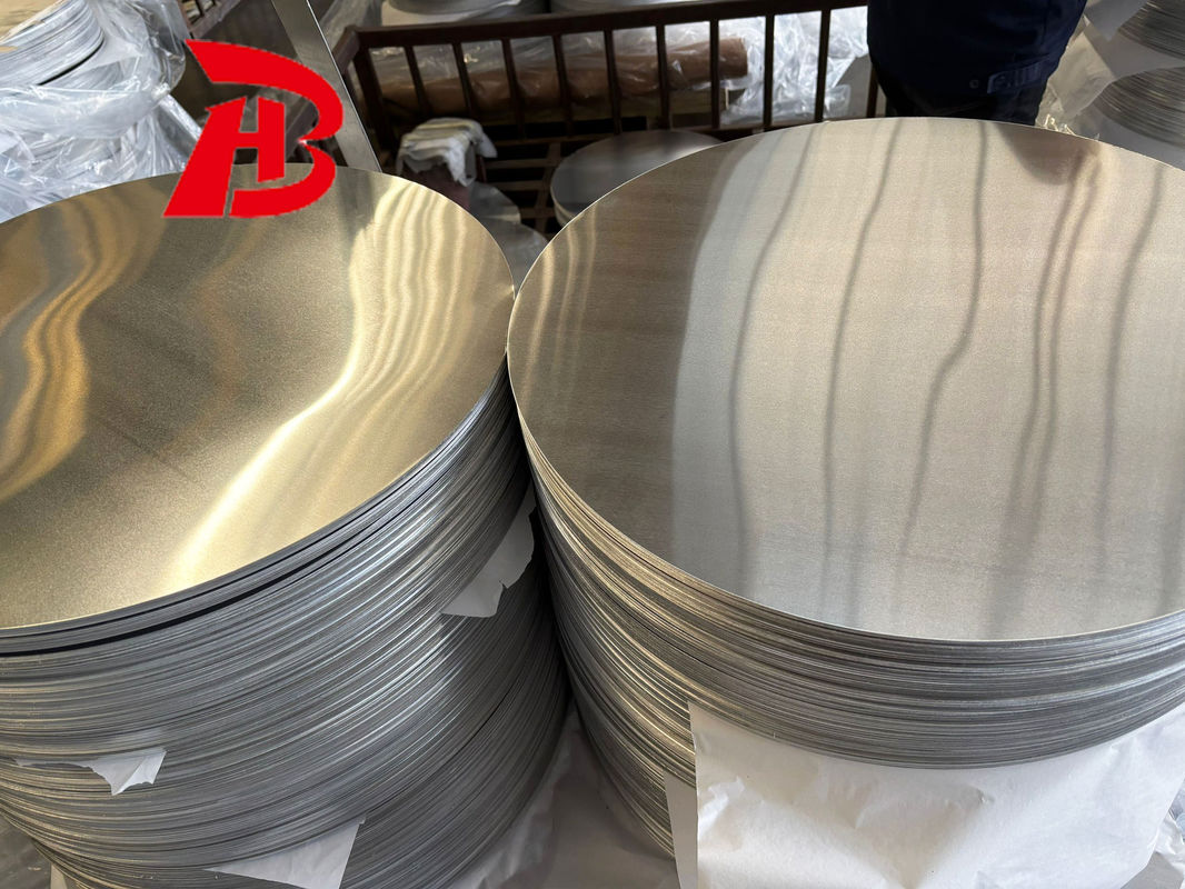 اندازه سفارشی دایره آلومینیوم 0.3-6mm ضخامت 100-1000mm قطر CC DC مواد 1050 1060 3003 آلیاژ مقاوم به ترک نقاشی عمیق برای ظروف آشپزی و لامپ پوشش چاپ